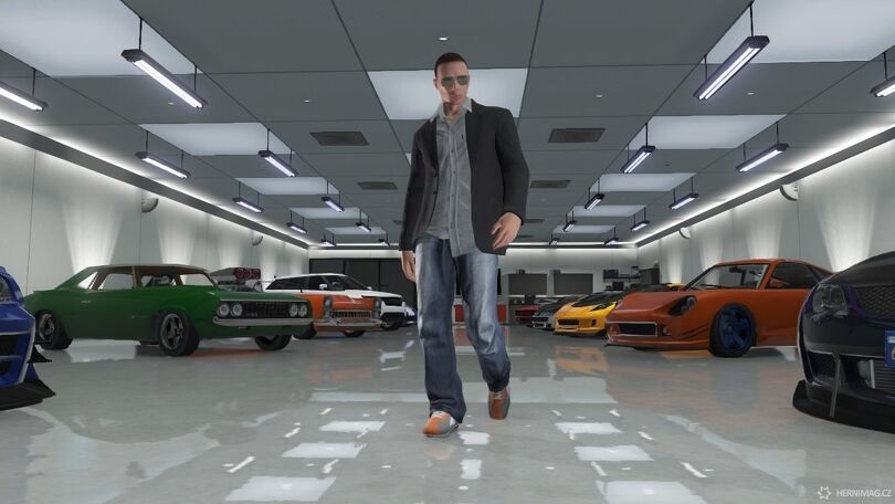 V GTA Online můžete vlastnit garáž.